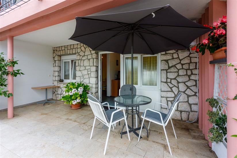 Apartment A6, for 2 persons