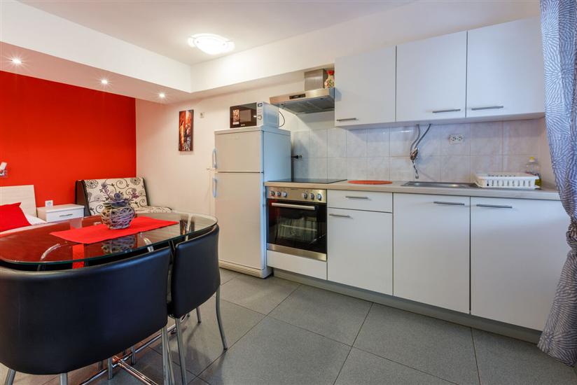 Apartment A8, for 2 persons