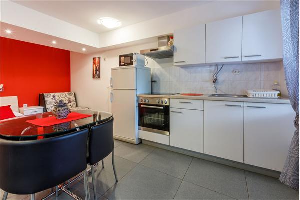 Apartment A8, for 2 persons