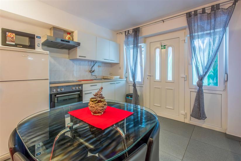 Apartment A8, for 2 persons