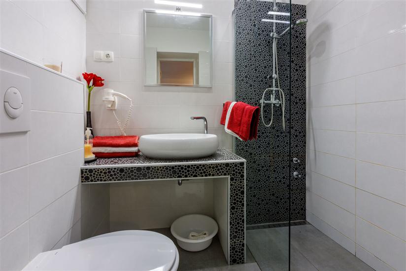 Apartment A8, for 2 persons