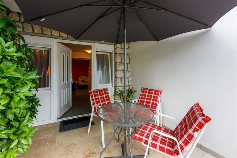 Apartment A8, for 2 persons