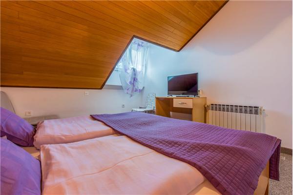 Apartment A4, for 6 persons