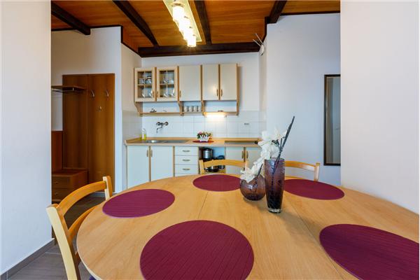 Apartment A4, for 6 persons