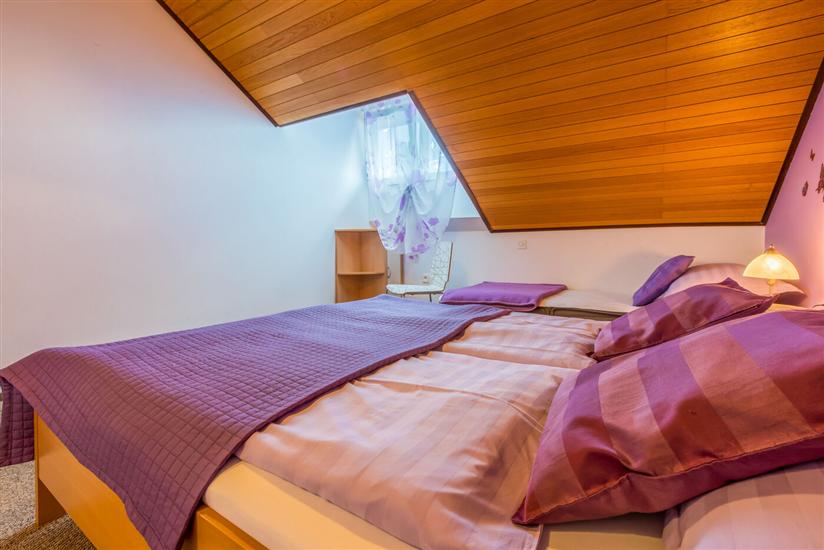 Apartment A4, for 6 persons