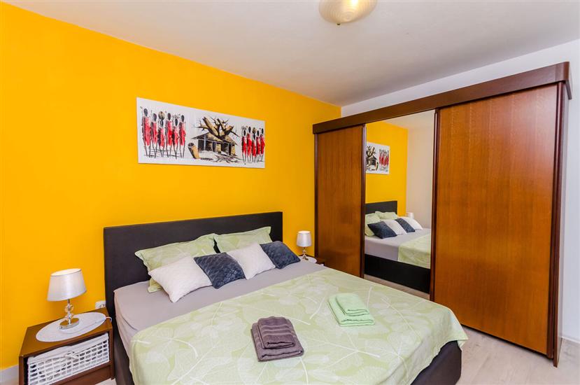 Apartment A1, for 8 persons