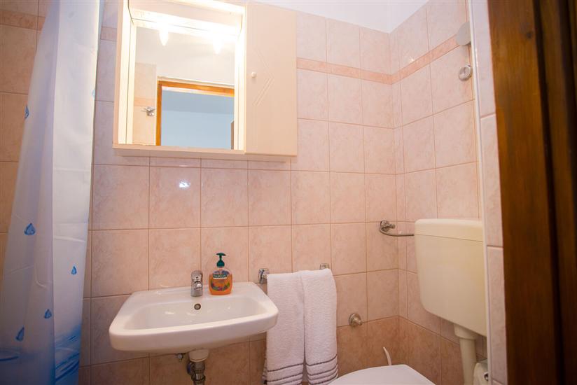 Apartment A1, for 8 persons