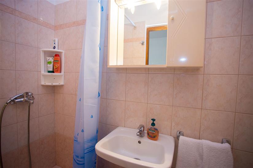 Apartment A1, for 8 persons