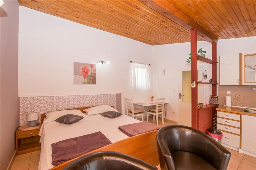 Apartment A1, for 2 persons