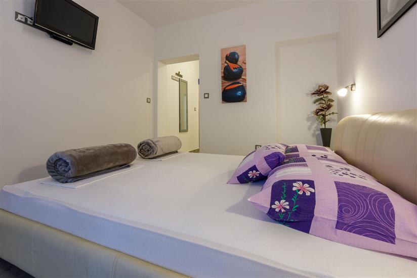 Apartment A1, for 3 persons