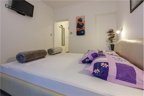 Apartment A1, for 3 persons