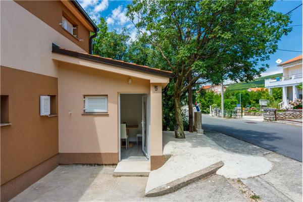 Apartment A1, for 3 persons