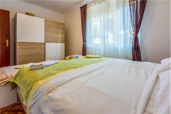 Apartment A1, for 7 persons