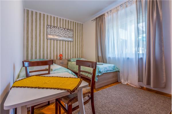 Apartment A1, for 7 persons