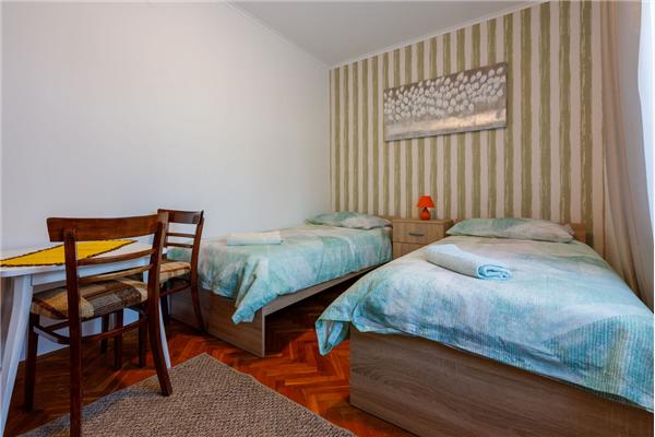 Apartment A1, for 7 persons