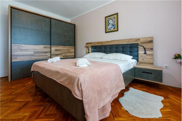 Apartment A1, for 7 persons