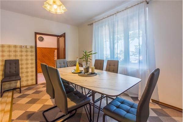 Apartment A1, for 7 persons