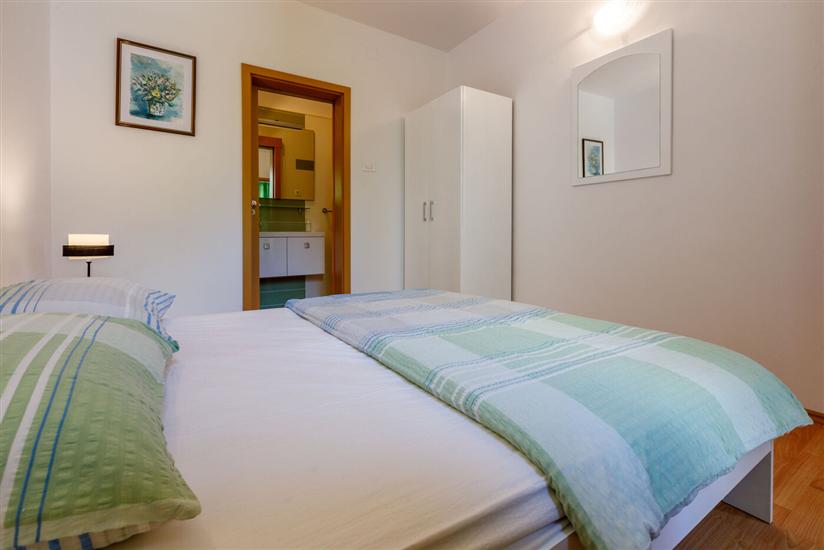 Apartment A1, for 6 persons