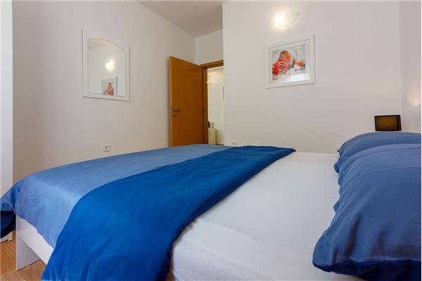 Apartment A1, for 6 persons