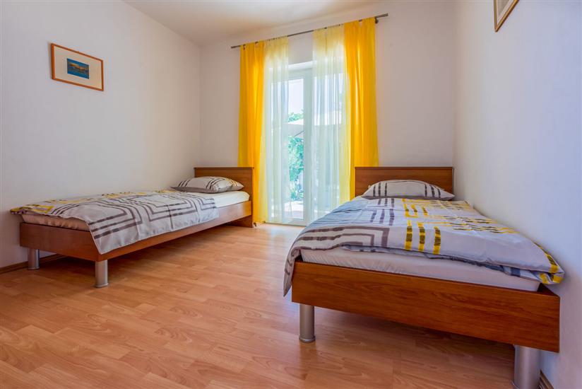 Apartment A1, for 6 persons