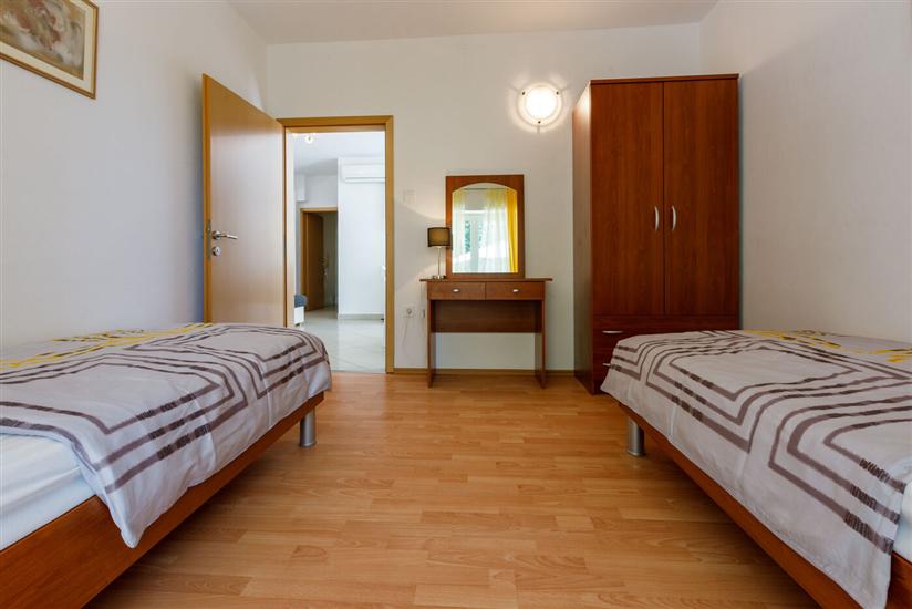 Apartment A1, for 6 persons