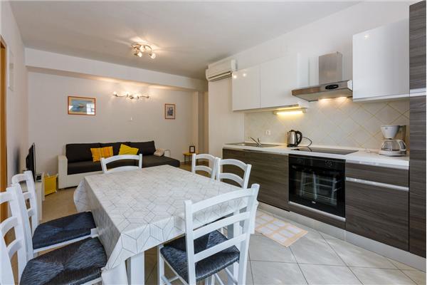 Apartment A1, for 6 persons