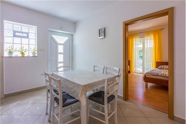 Apartment A1, for 6 persons