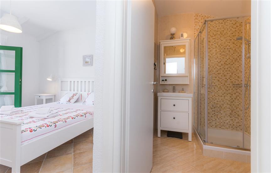 House K1, for 5 persons