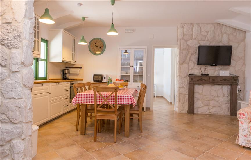 House K1, for 5 persons