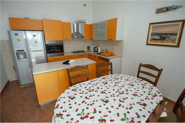 Apartment A9, for 4 persons