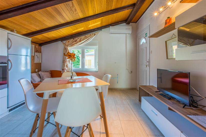 Apartment A2, for 3 persons