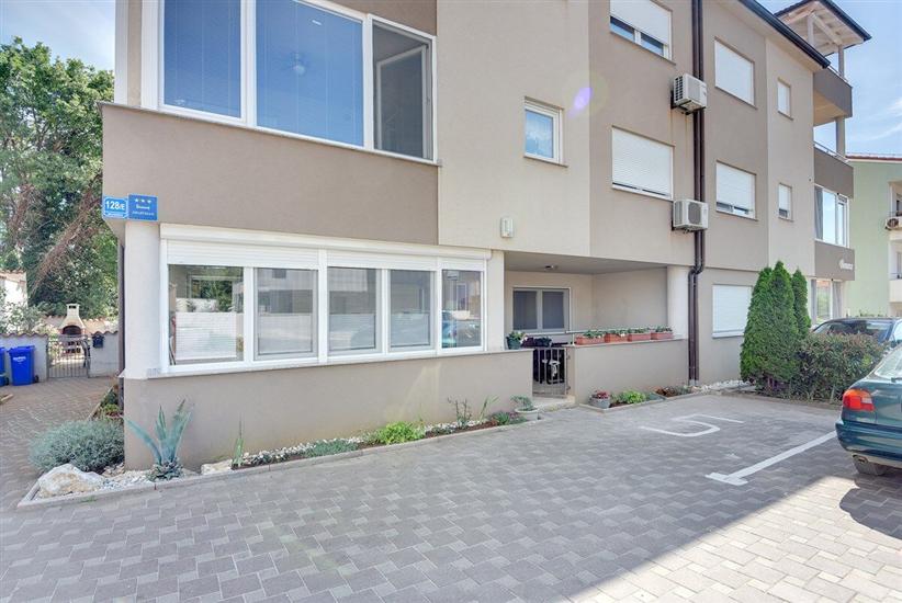 Apartmaj House Mores