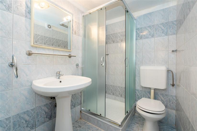 Apartment A4, for 4 persons