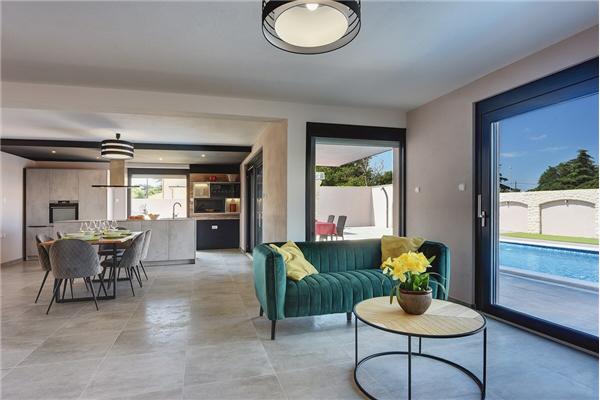 House K1, for 10 persons