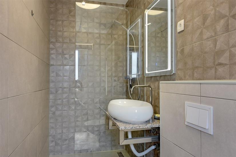 House K1, for 10 persons