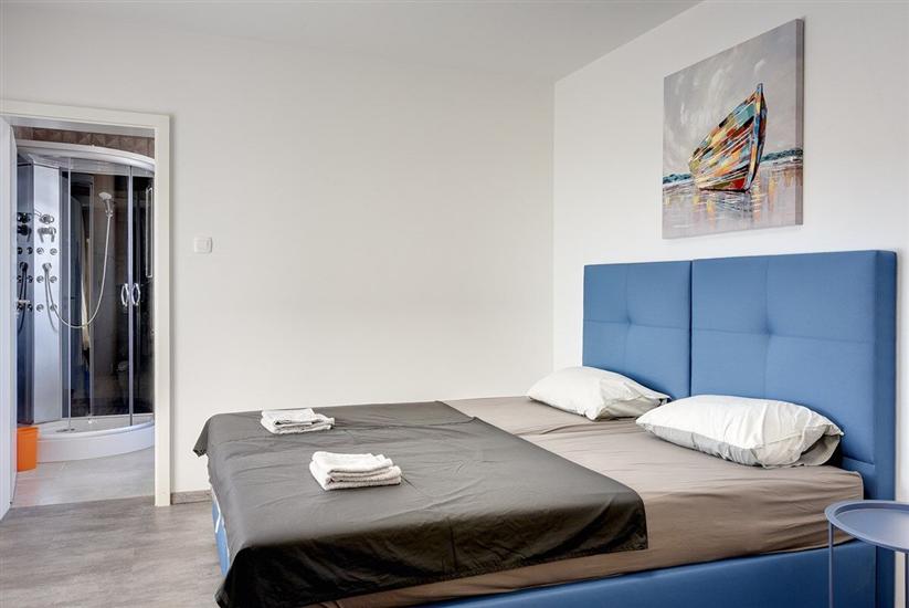 House K1, for 10 persons