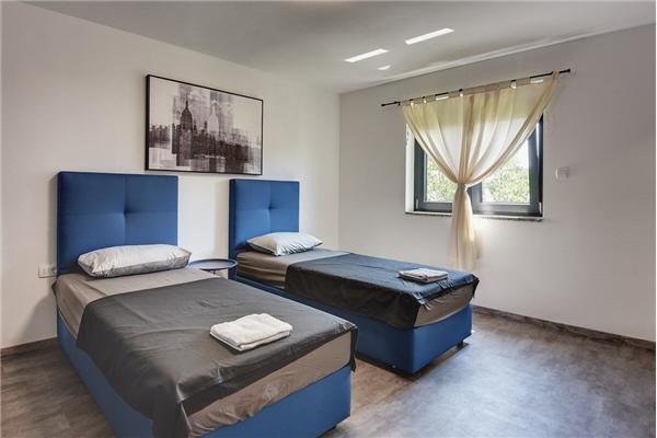 House K1, for 10 persons