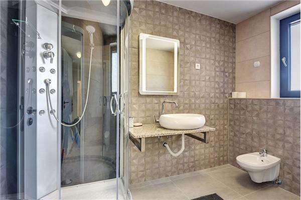 House K1, for 10 persons