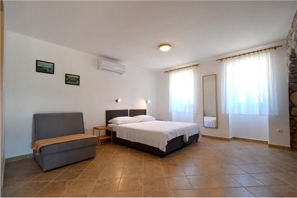 Apartment A1, for 3 persons