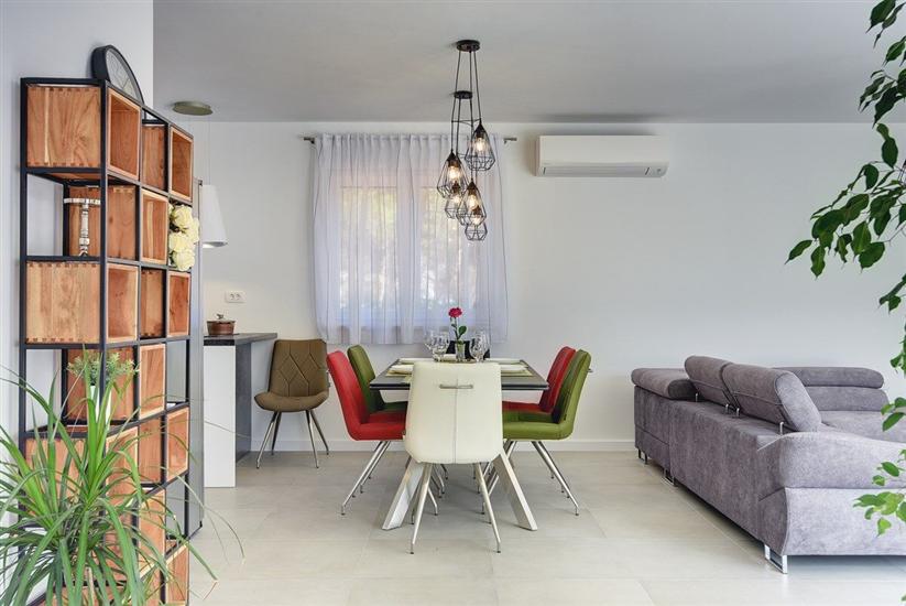 House K1, for 8 persons