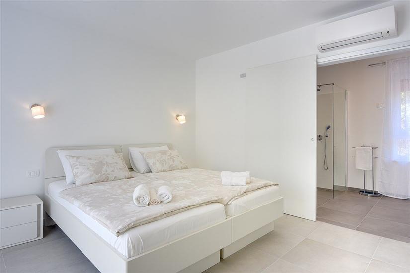 House K1, for 8 persons