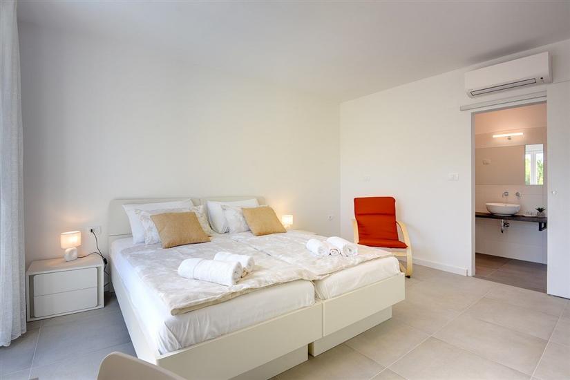 House K1, for 8 persons