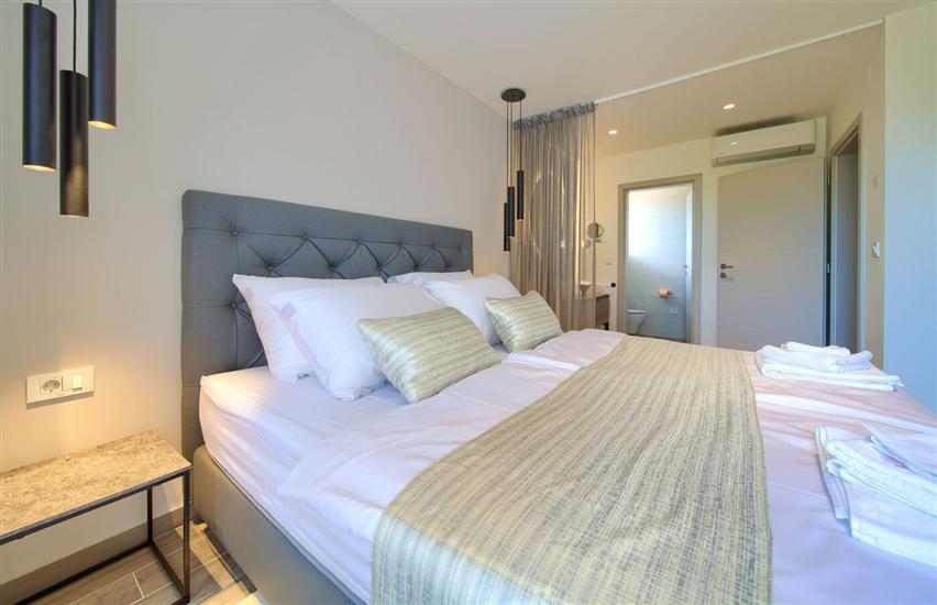 Apartment A1, for 8 persons