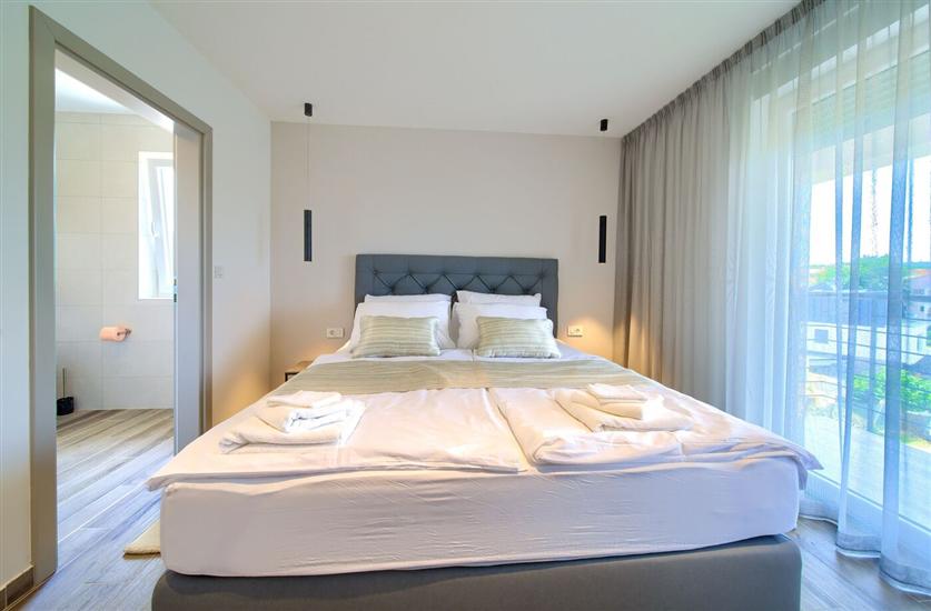 Apartment A1, for 8 persons