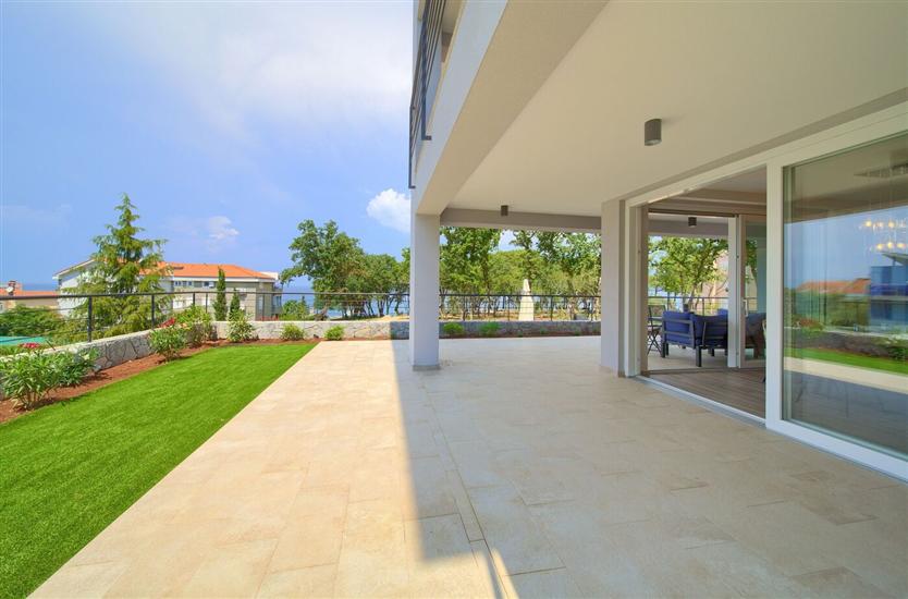 Apartment A1, for 8 persons