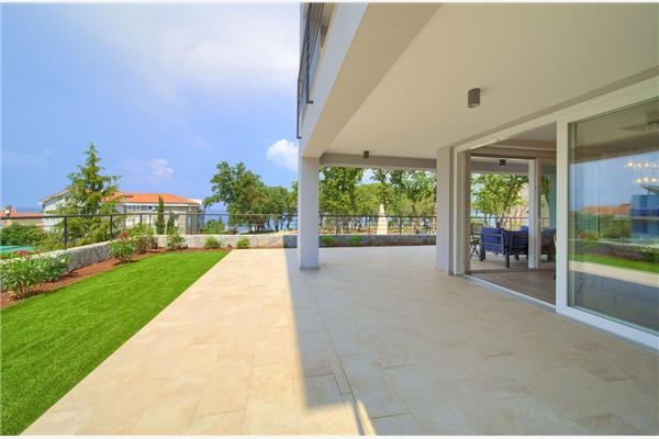 Apartment A1, for 8 persons