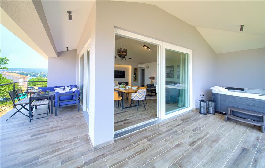 Apartment A2, for 8 persons