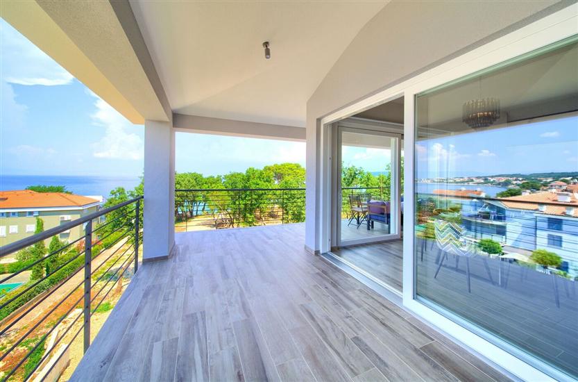 Apartment A2, for 8 persons