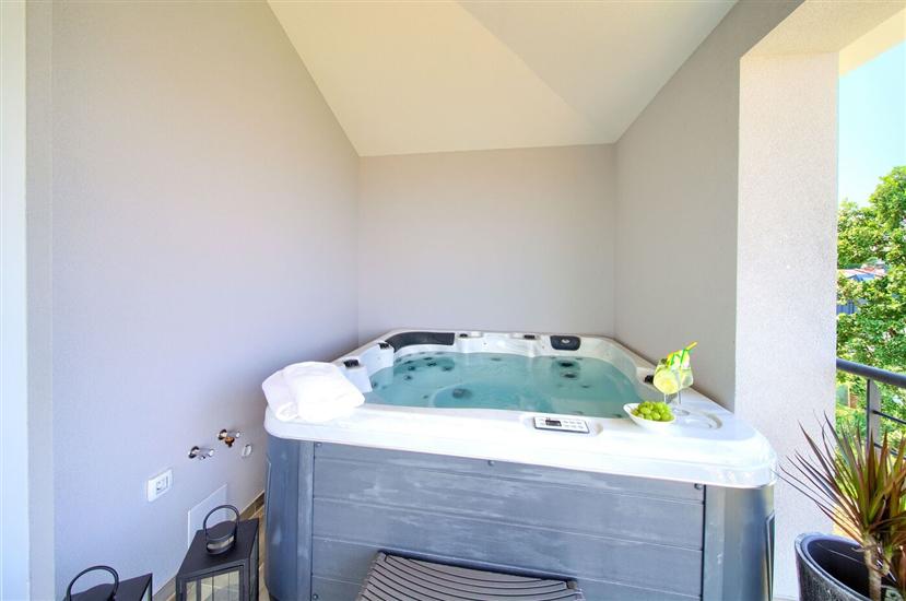 Apartment A3, for 8 persons