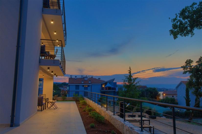 Apartment A1, for 8 persons